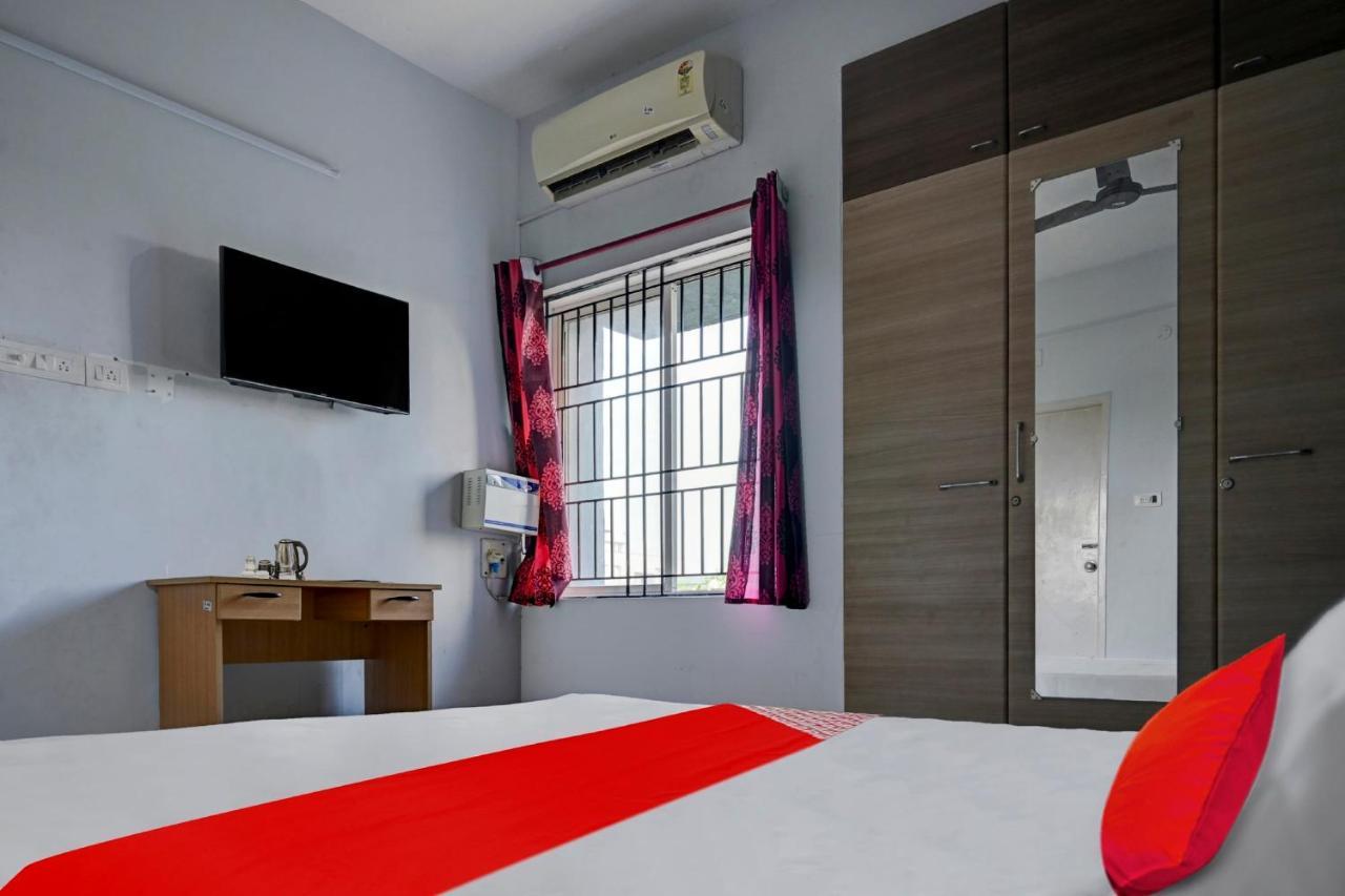 Live As Chn727 Hotel Guduvancheri Bagian luar foto
