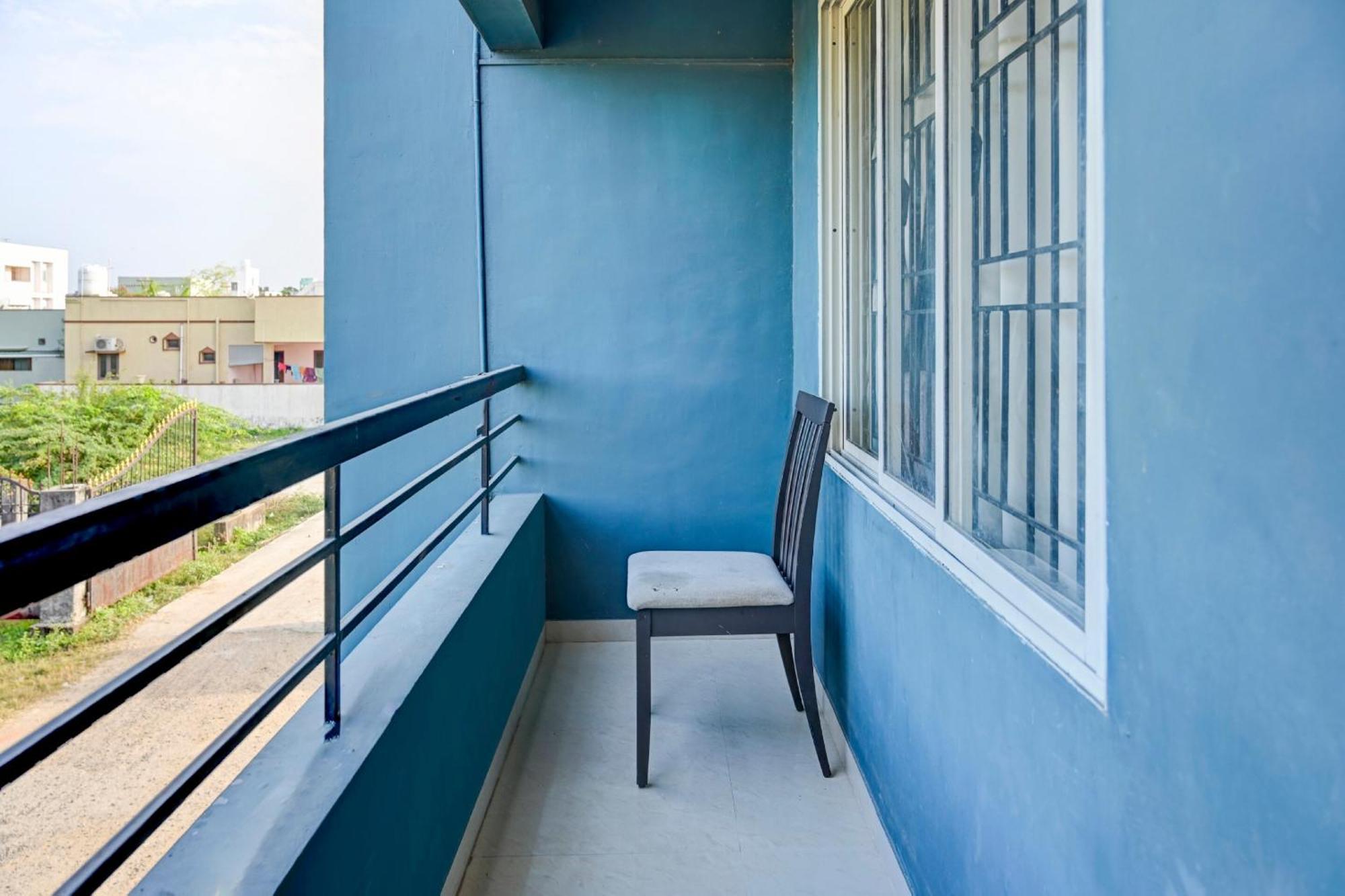 Live As Chn727 Hotel Guduvancheri Bagian luar foto