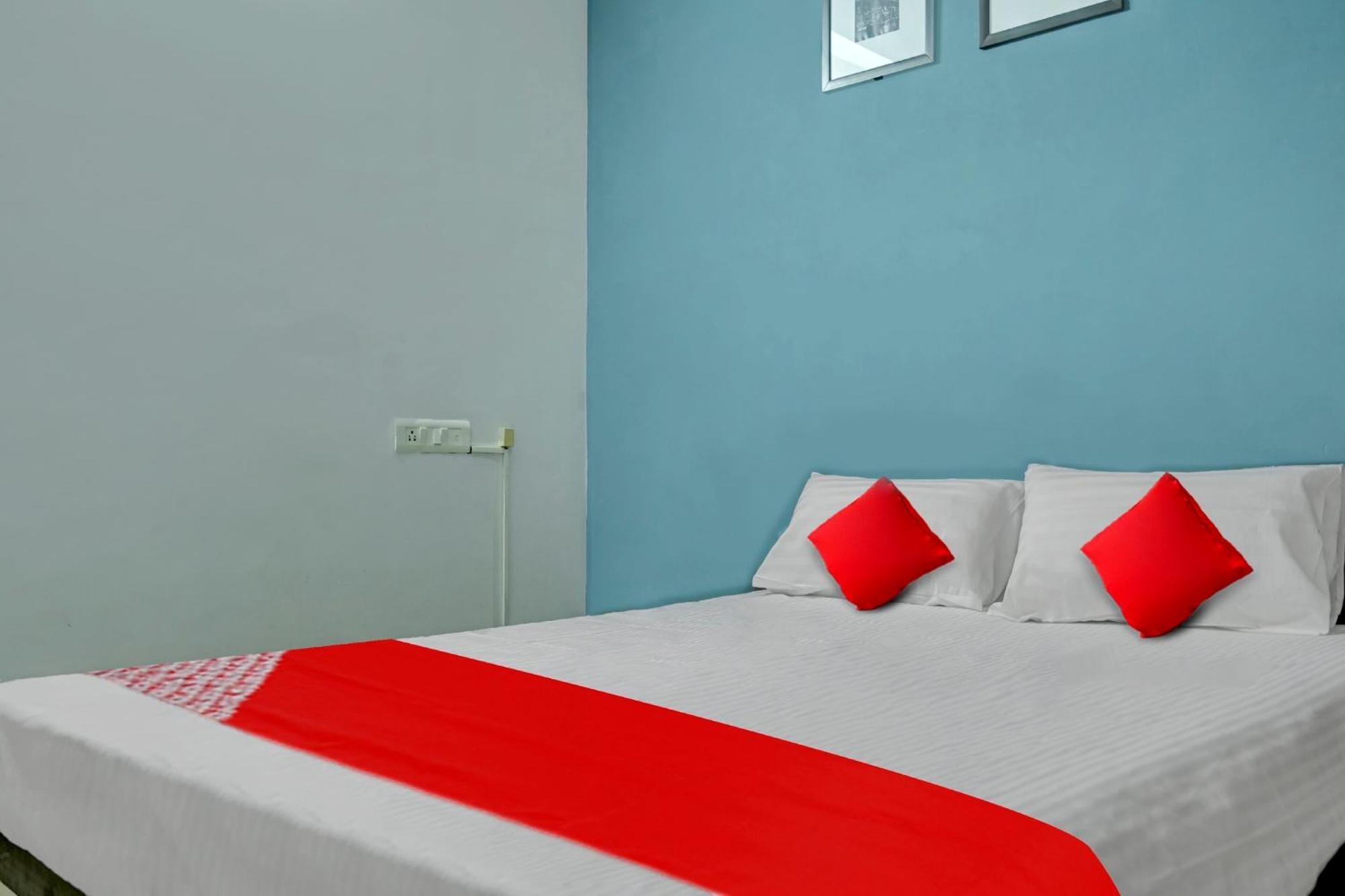 Live As Chn727 Hotel Guduvancheri Bagian luar foto