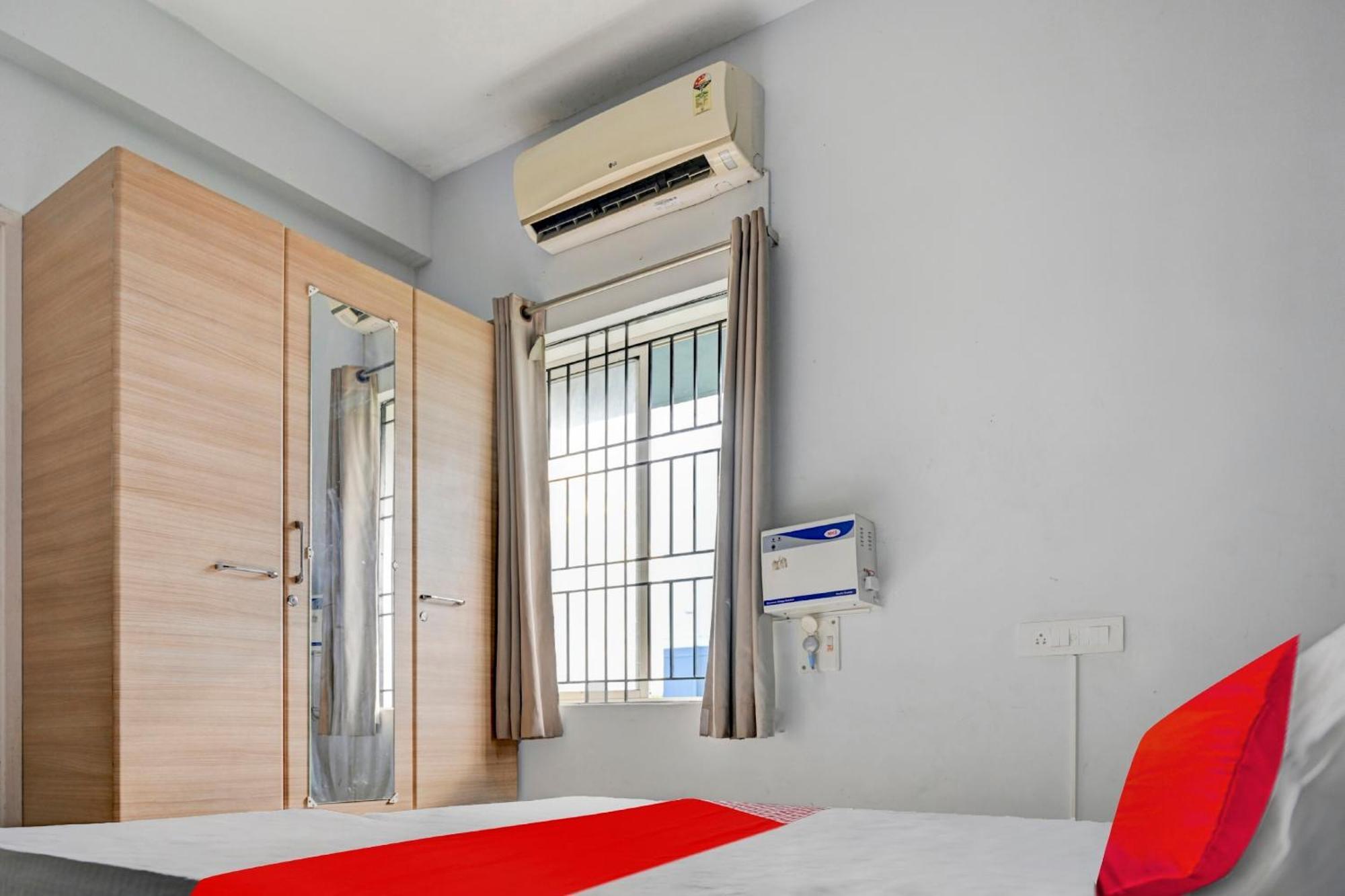 Live As Chn727 Hotel Guduvancheri Bagian luar foto